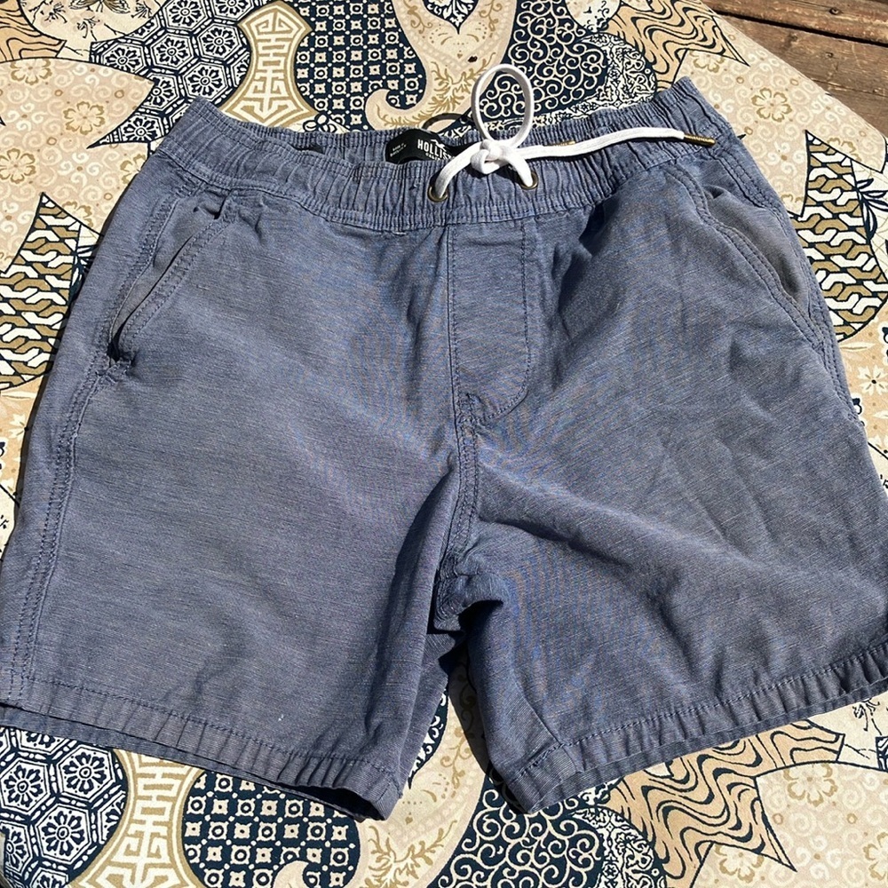 Hollister Epic Flex Jogger Shorts in Blue 7” inseam pull on shirt